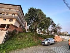 Vende terreno em São Lourenço