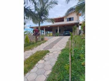 Vende-se Linda Casa em Maria da Fé